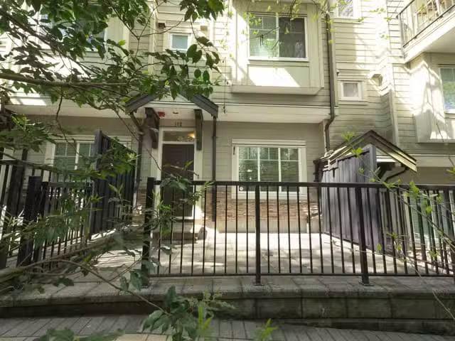 Townhouse for sale in Burnaby, Burnaby North, 112 3888 Norfolk.
