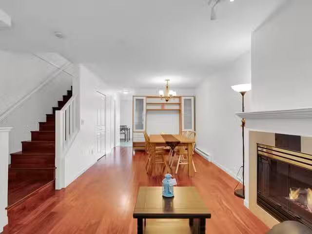 Townhouse for sale in Burnaby, Burnaby South, 117 6588 Southoa.