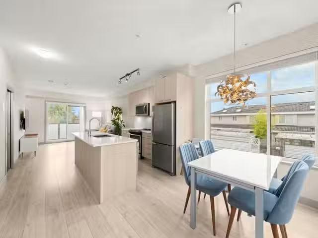 Townhouse for sale in Burnaby, Burnaby South, 216 7001 Royal O.