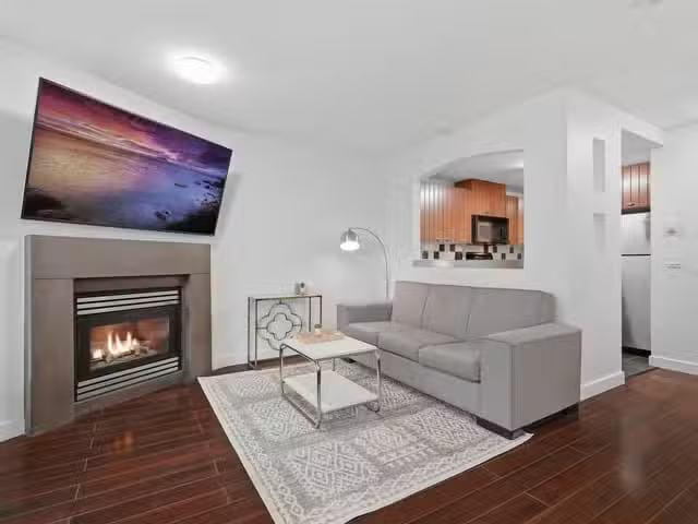 Townhouse for sale in Burnaby, Burnaby South, 7327 Magnolia Te.