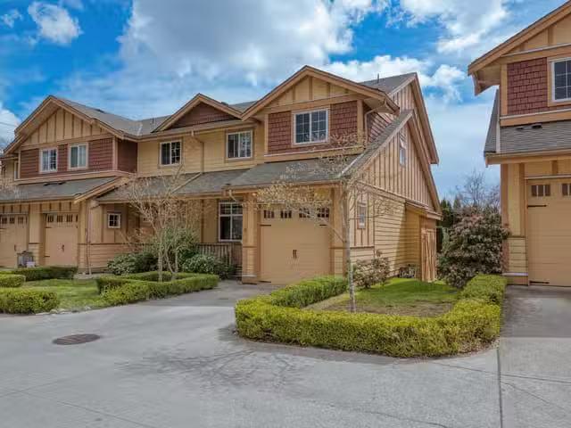 Townhouse for sale in Gibsons, Sunshine Coast, 4 809 North Roa.