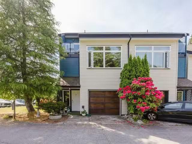 Townhouse for sale in Gibsons, Sunshine Coast, 1 623 Farnham R.