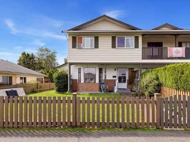 Townhouse for sale in Duncan, 1 491 Lakes Rd, 1034518