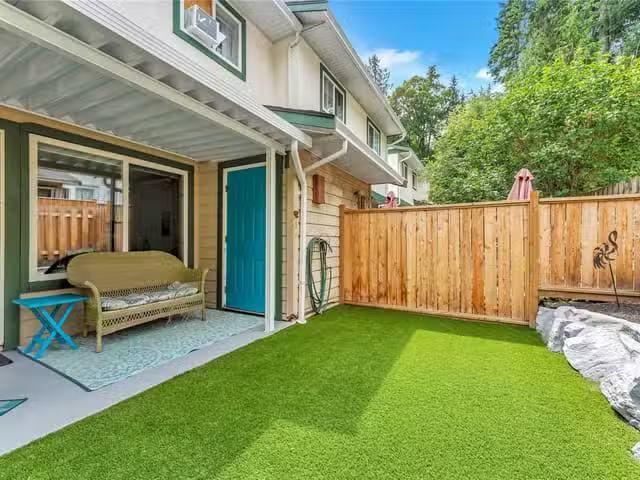 Townhouse for sale in Duncan, 7 3242 Cowichan Lake Rd, 1034919