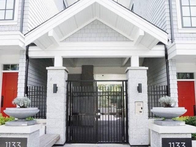 Townhouse for sale in Edgemont North Vancouver North Vancouver 24 1133 Ridgewood Drive 262761890