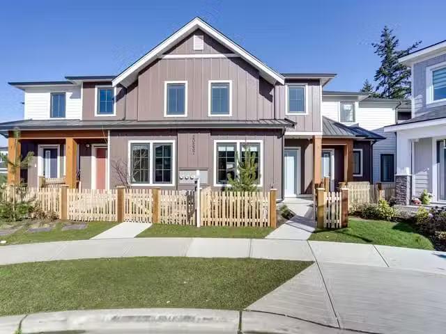 Townhouse for sale in Langley, Langley, a Avenue, 263125525