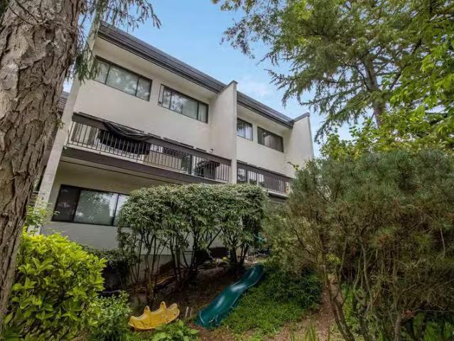 Townhouse for sale in Montecito, Burnaby, Burnaby North, 5 732.