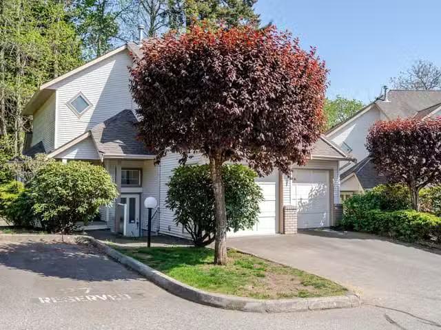 Townhouse for sale in Mission, Mission, 20 32311 Mc Rae Street.
