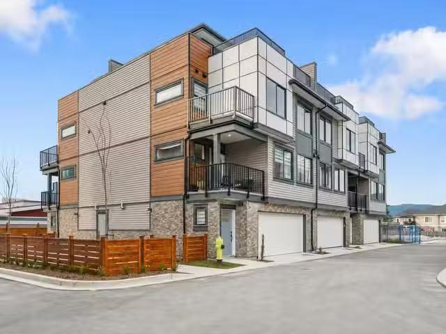 Townhouse for sale in Mission, Mission, 21 32929 Cherry Avenue.