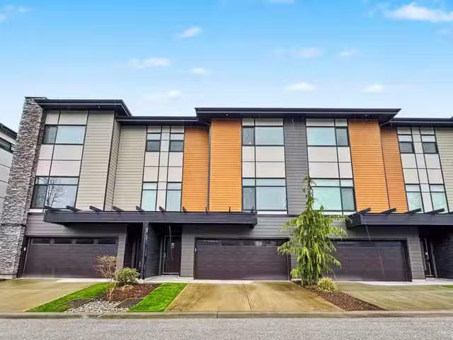 Townhouse for sale in Mission, Mission, 38 33209 Cherry Avenue.
