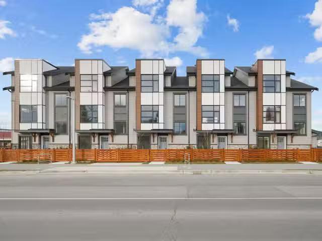 Townhouse for sale in Mission, Mission, 9 32929 Cherry Avenue.