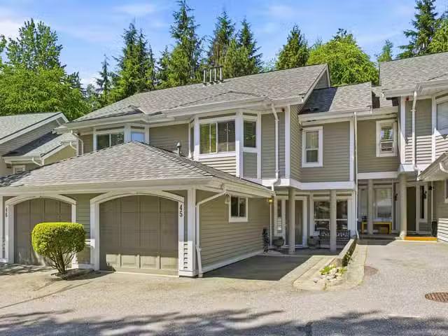 Townhouse for sale in North Vancouver, North Vancouver, 45 650.