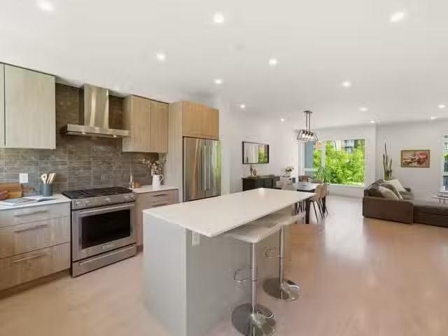 Townhouse for sale in North Vancouver, North Vancouver, 59 359.