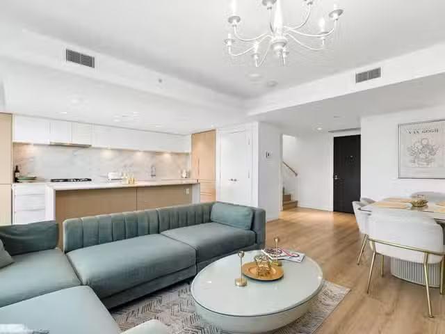 Townhouse for sale in North Vancouver, North Vancouver, 611 15.