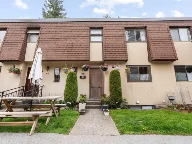 Townhouse for sale in North Vancouver, North Vancouver, 883 Ol.