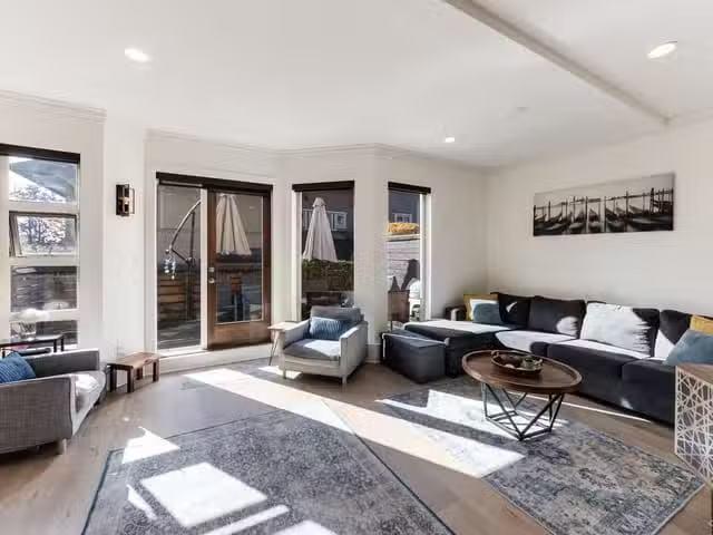 Townhouse for sale in North Vancouver, North Vancouver, 9 215.