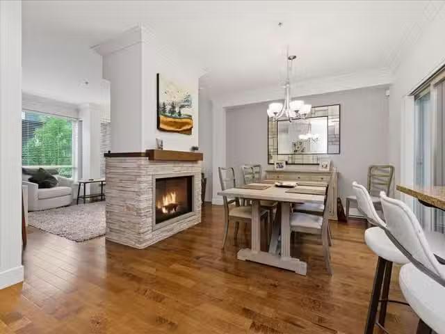 Townhouse for sale in North Vancouver, North Vancouver, 24 897.