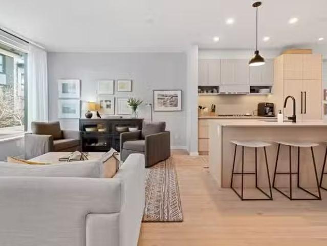 Townhouse for sale in North Vancouver, North Vancouver, 31 528.