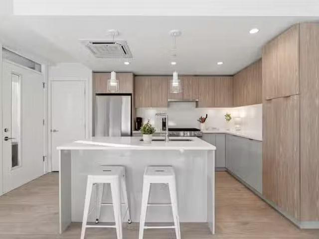 Townhouse for sale in North Vancouver, North Vancouver, TH3 10.