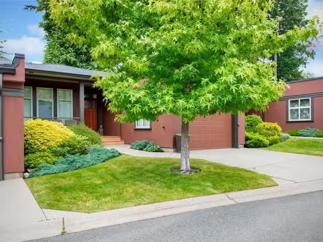 Townhouse for sale in Nanaimo, 103 4921 Coral Way, 1039719