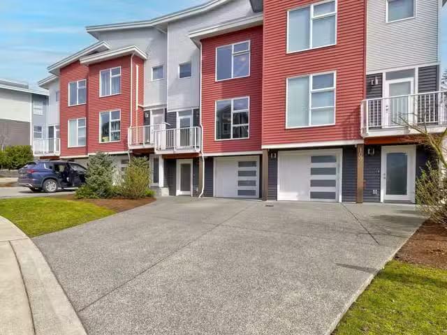 Townhouse for sale in Nanaimo, 110 1800 Summerhill Pl, 1037264