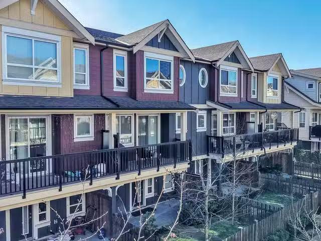 Townhouse for sale in New Westminster, New Westminster, 28 430.