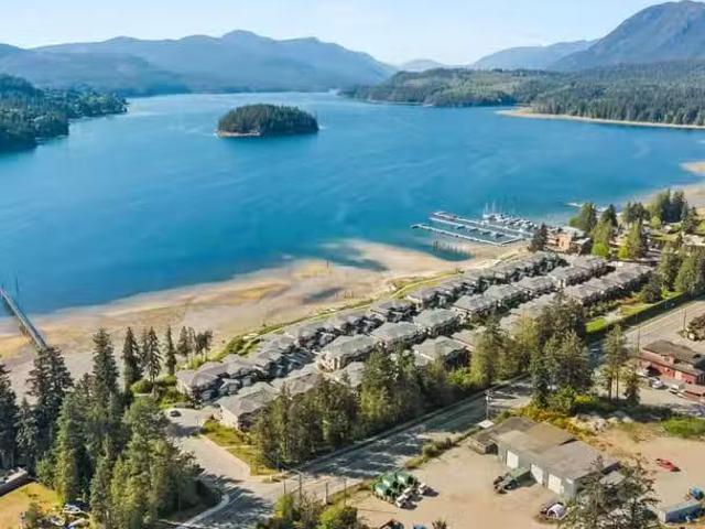 Townhouse for sale in Sechelt, Sunshine Coast, 5934 Oldmill La.