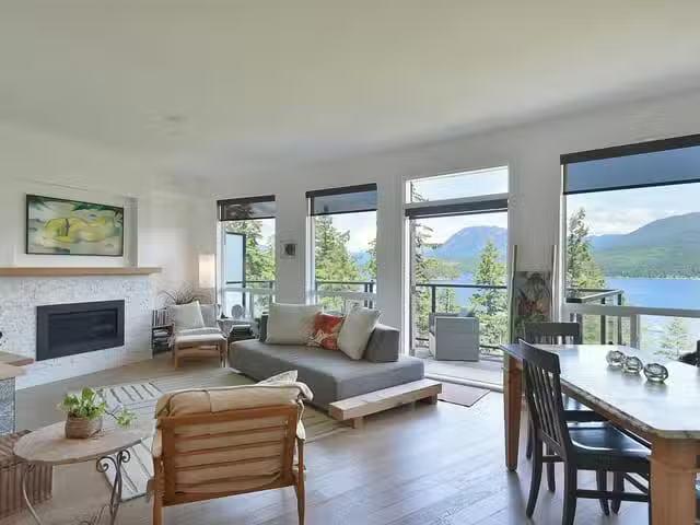 Townhouse for sale in Sechelt, Sunshine Coast, 302 5780 Marine.