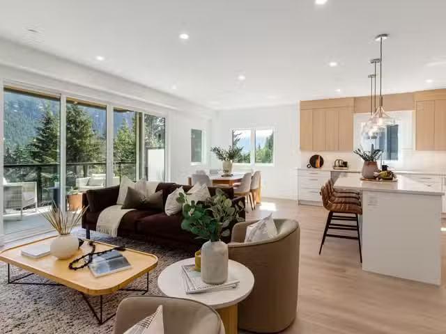 Townhouse for sale in Squamish, Squamish, 2 2098 Crumpit Woods.