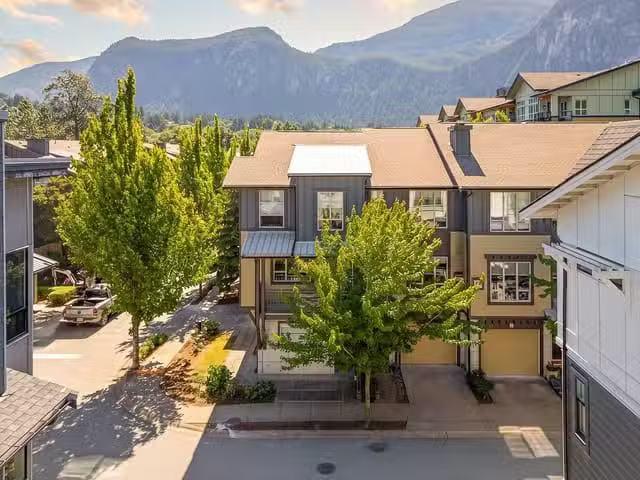 Townhouse for sale in Squamish, Squamish, 38364 Eaglewind Boul.