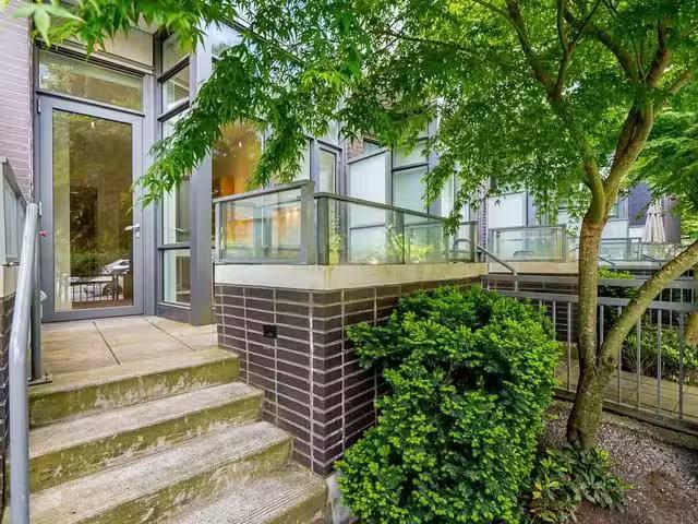 Townhouse for sale in Surrey, North Surrey, 103 13438 Central.