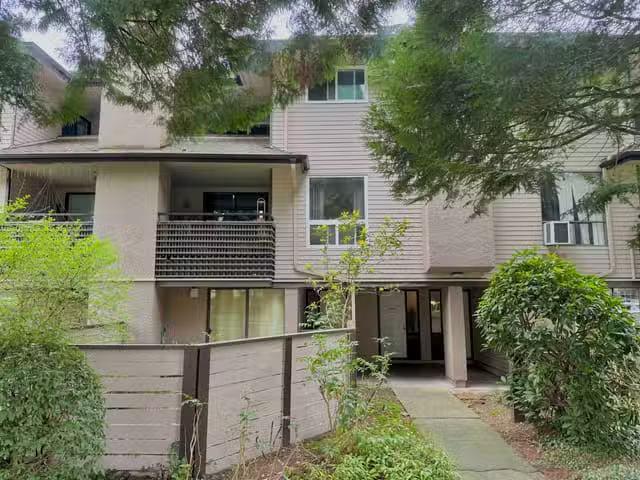 Townhouse for sale in Surrey, North Surrey, 10589 Holly Park L.