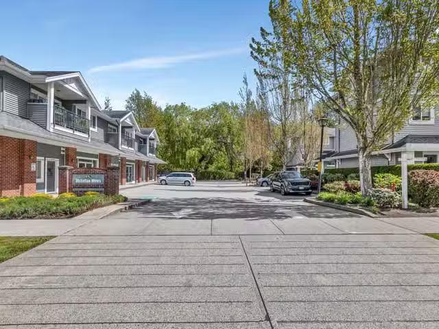 Townhouse for sale in Surrey, Cloverdale, 6 5988 Old Mc Lellan.