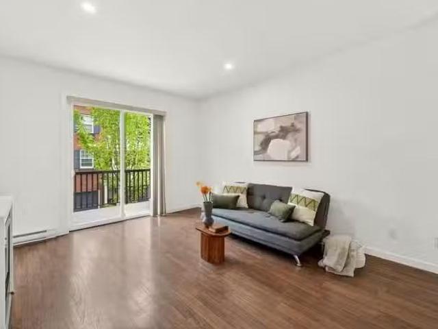 Townhouse for sale in Surrey, Cloverdale, a Street, 263146998