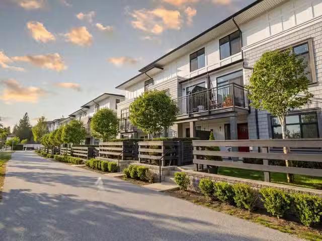 Townhouse for sale in Surrey, Surrey, 81 15255 Sitka Drive, 26.
