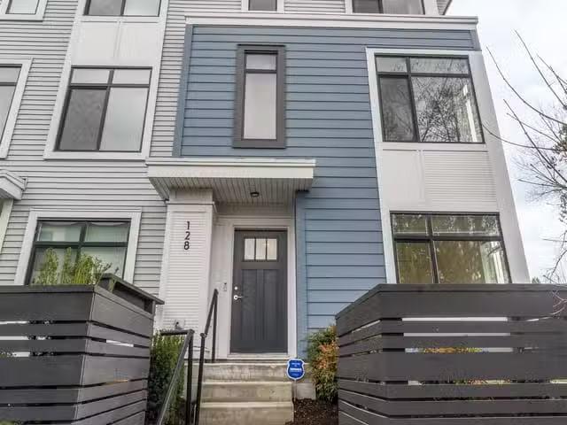 Townhouse for sale in Surrey, Surrey, 128 15235 Sitka Drive, 2.