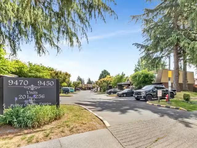 Townhouse for sale in Surrey, Surrey, 202 9468 Prince Charles.