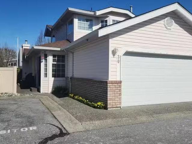 Townhouse for sale in Surrey, Surrey, 30 9168 Fleetwood Way, 2.