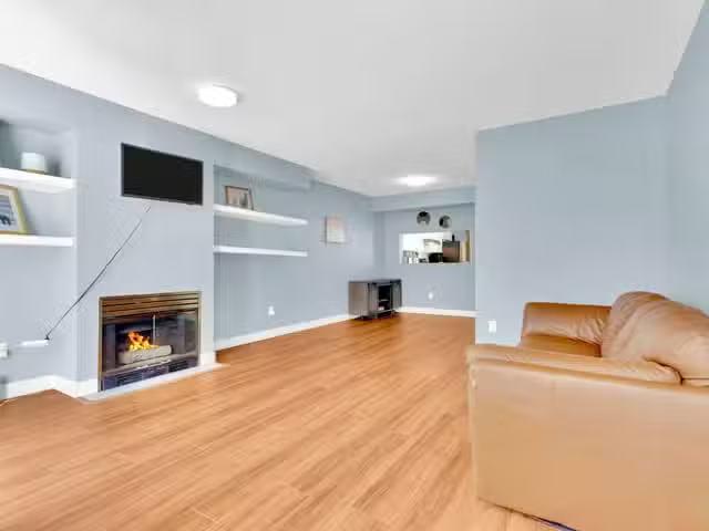Townhouse for sale in Surrey, Surrey, a Avenue, 263140310