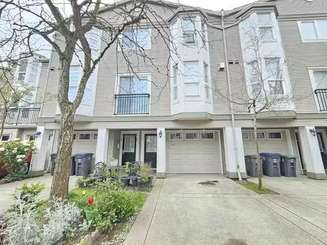 Townhouse for sale in Surrey, Surrey, a Street, 263140657