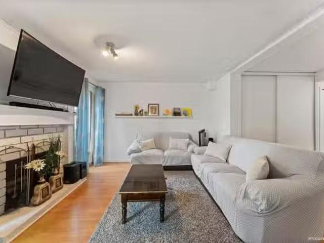 Townhouse for sale in Surrey, Surrey, Avenue, 263109403