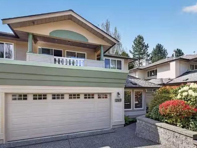 Townhouse for sale in Surrey, Surrey, Avenue, 263138840