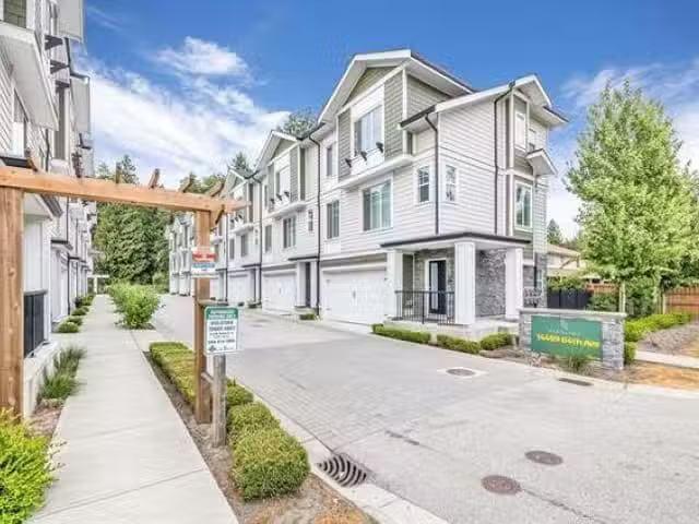 Townhouse for sale in Surrey, Surrey, Avenue, 263146993