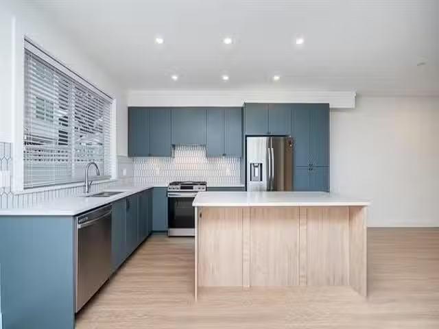 Townhouse for sale in Surrey, Surrey, Avenue, 263147103