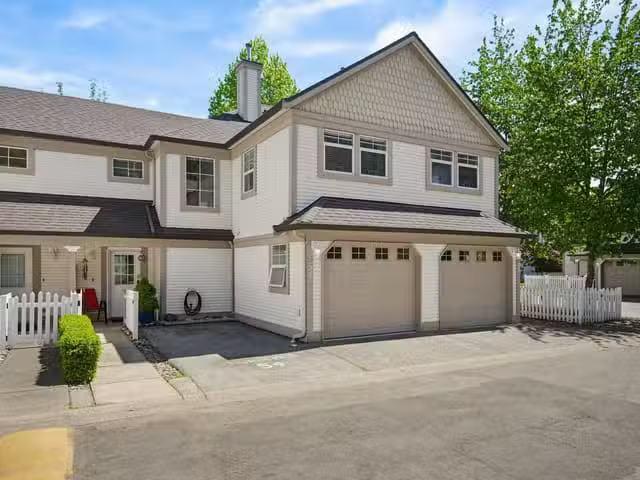 Townhouse for sale in Surrey, Surrey, Avenue, 263147342