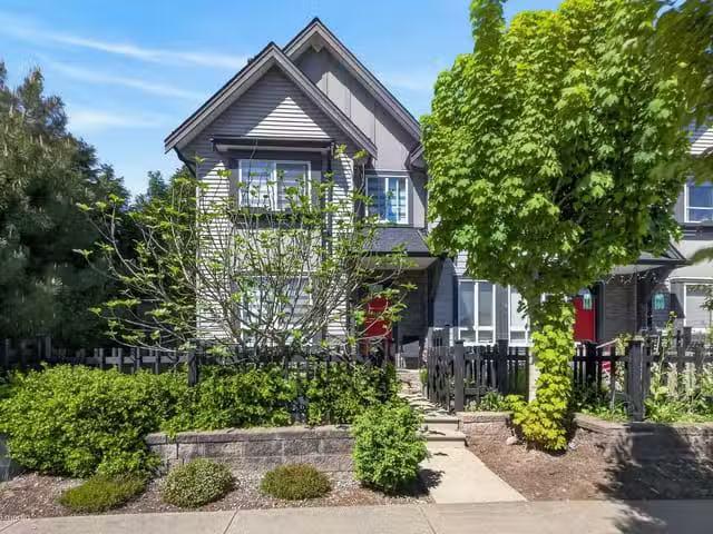 Townhouse for sale in Surrey, Surrey, Avenue, 263142789