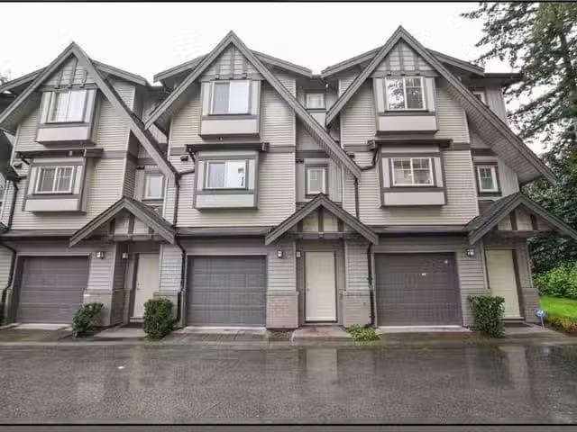 Townhouse for sale in Surrey, Surrey, Avenue, 263143236