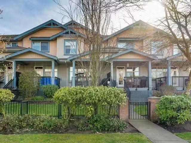 Townhouse for sale in Surrey, Surrey, Avenue, 263155779