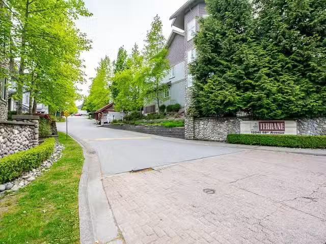 Townhouse for sale in Surrey, Surrey, Avenue, 263153491