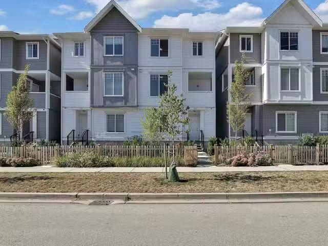 Townhouse for sale in Surrey, Surrey, b Street, 263146131